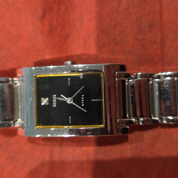 Watch Guess - Picture 2 of 3